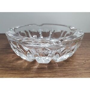 Round  Clear Cut Glass Crystal Ashtray Vintage Mid Century Modern A7